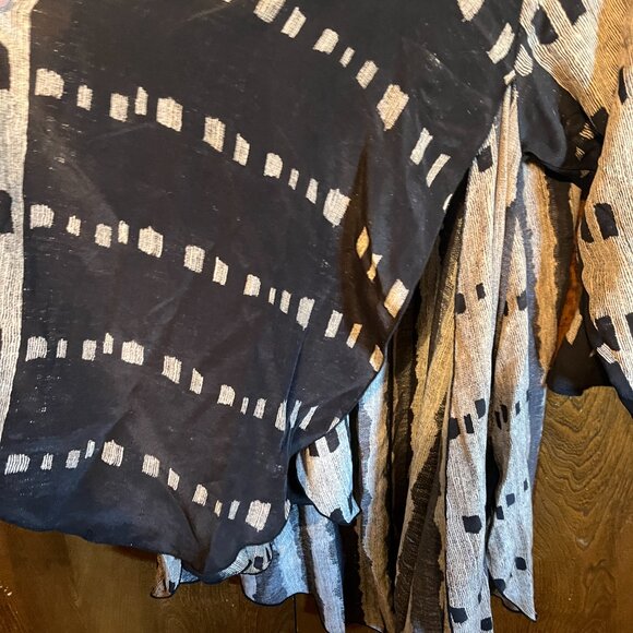 URU 100% Silk Shawl OS - Picture 4 of 4